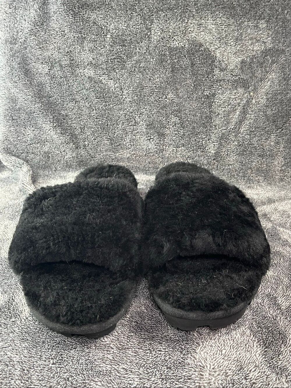UGG Fluffette Black Cozy Wool Shearling Open Toe Slippers Women Size 10⁠ - Picture 2 of 8